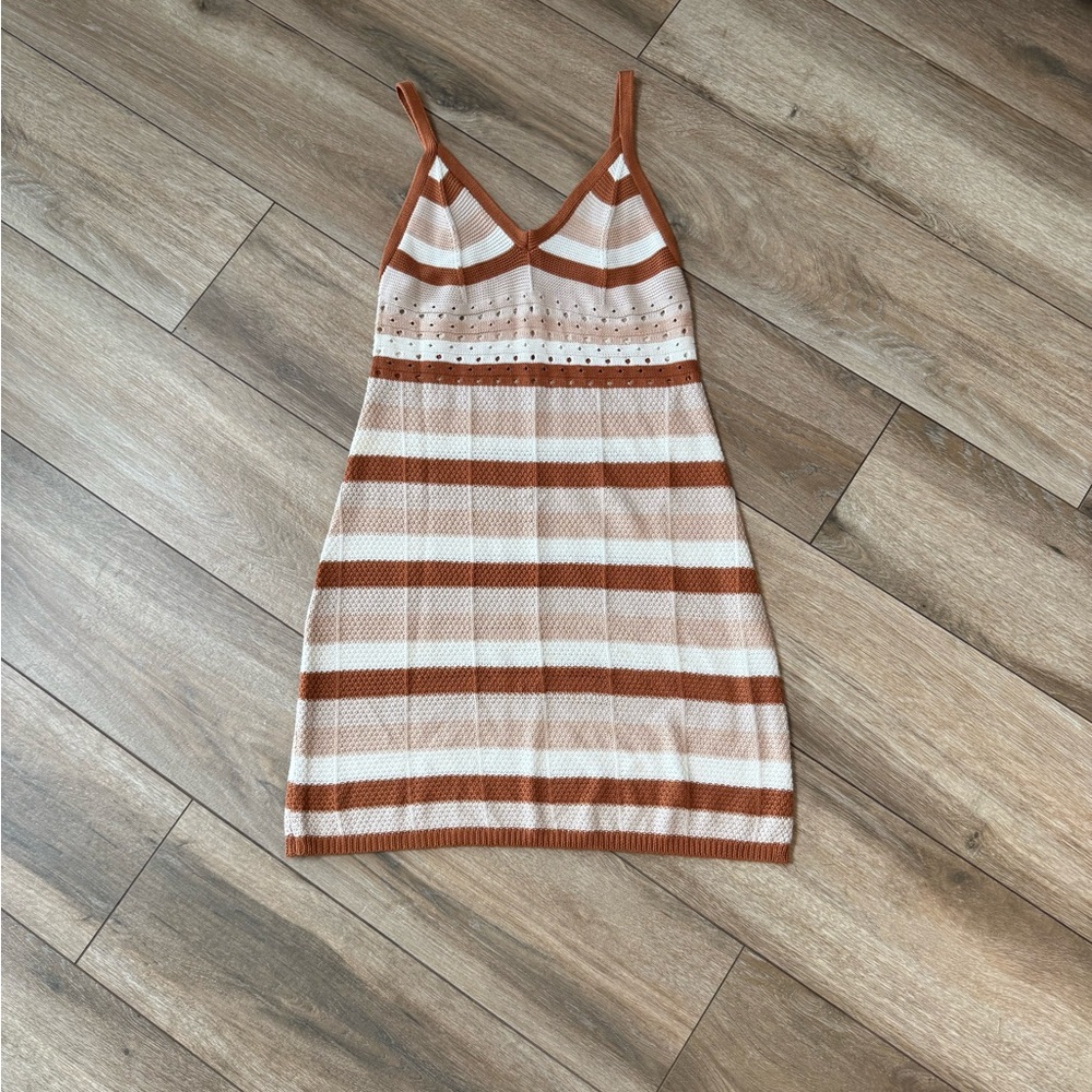 Ultra Flirt women’s striped knit dress.
	•	Size: Large (L)